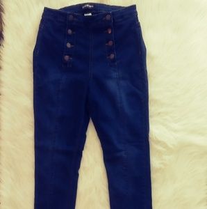 Fashion Nova Skinny Jean